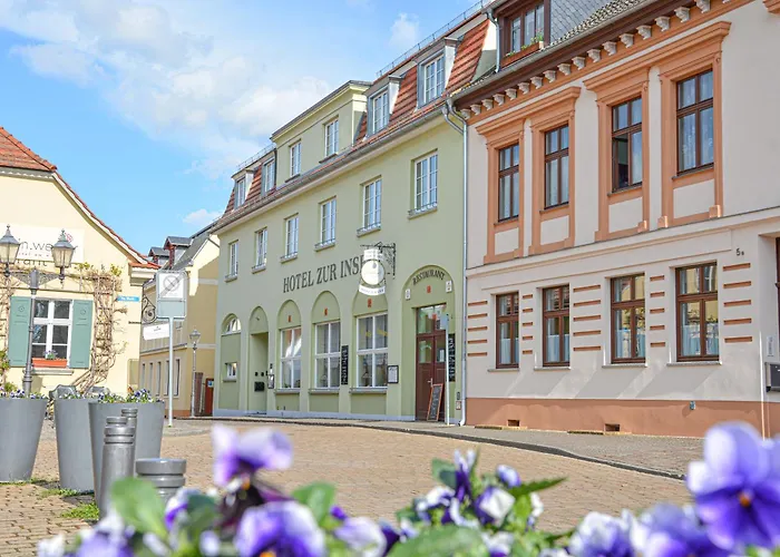 Zur Insel Hotel 3*